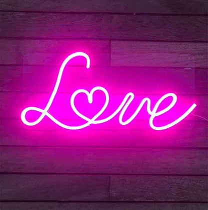 L❤️ve Neon Sign - Spread Love