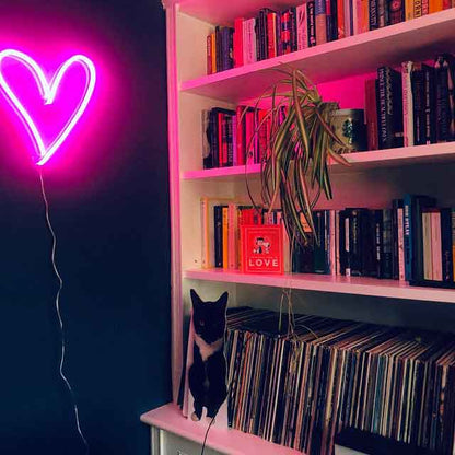 Glowing Heart Neon Sign ❤️❤️❤️